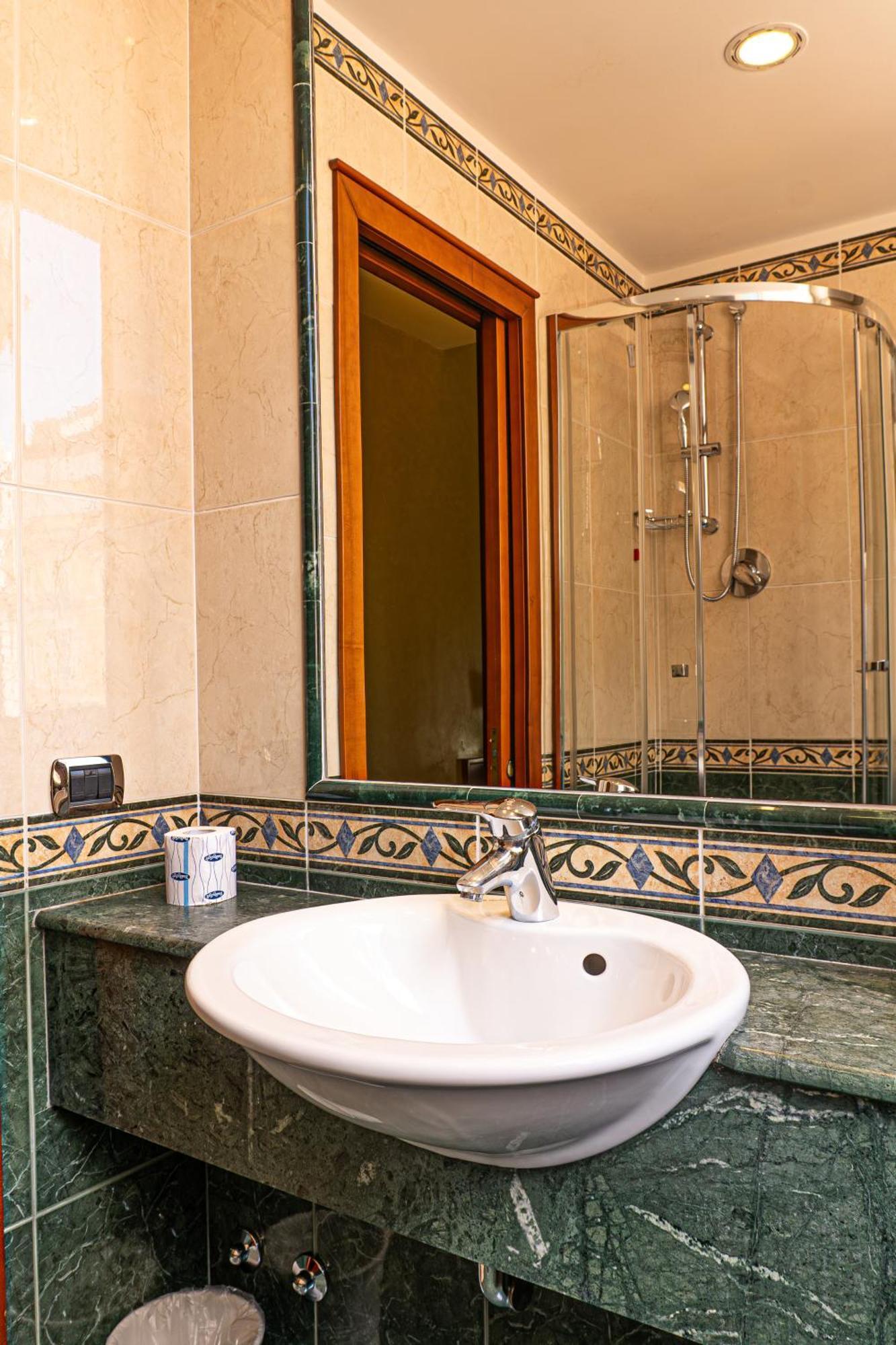 Miami 3* Rome